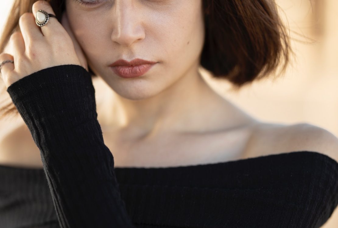 Sanpaku Eyes attractive